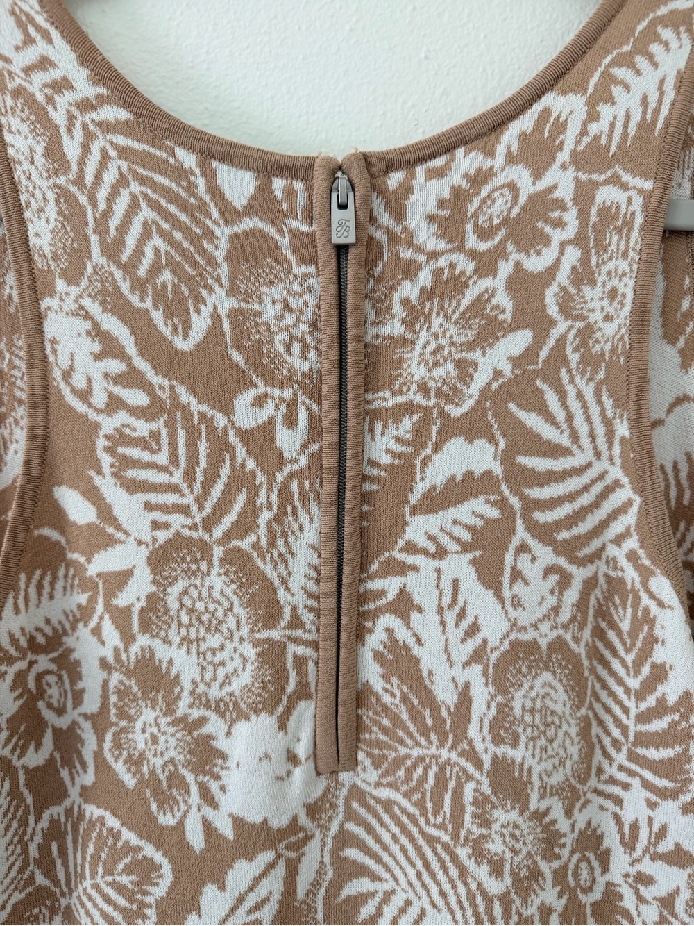 Tommy Bahama Del Lago Nautical Neutral Coastal Tropical Floral dress size medium - Picture 11 of 11